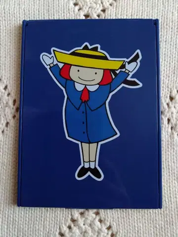 마들렌느 양 거울 스탠드 미러 메이크업 친구 그림책 캐릭터