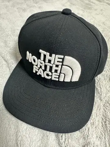 THE NORTH FACE 블랙 스냅백 캡
