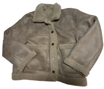 리버서블 무스탕 보아 코트