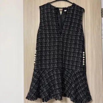 앱와이어리셰 슬리브리스 미니 원피스