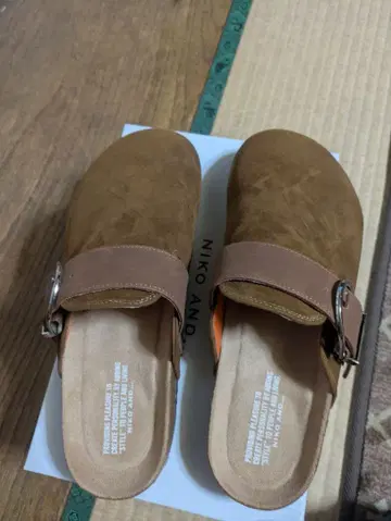 콤비 벨트 클로그 샌들 niko and