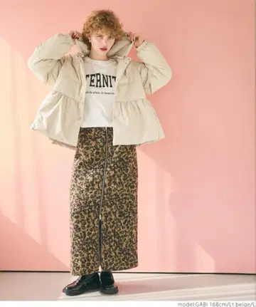 터치 가능한 충전솜 아우터 라이트 베이지