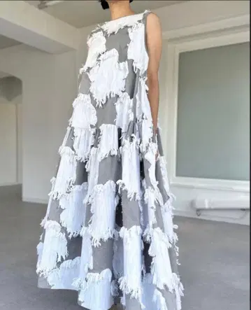 [ 새상품 택 포함 ] SHE TOKYO Nadia Big Flower