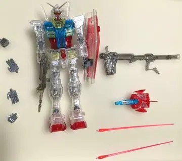 기동전사 건담 완성품 클리어 건담 프라모델