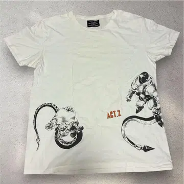 알트라 바이오렌스 x 죠죠의 기묘한 모험 T셔츠 에코즈 화이트