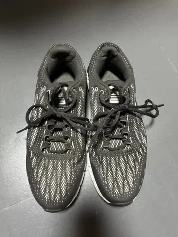 언더아머 차저드 로그