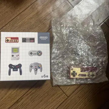 닌텐도 뮤지엄 게임 하드 키링 컬렉션 패미컴