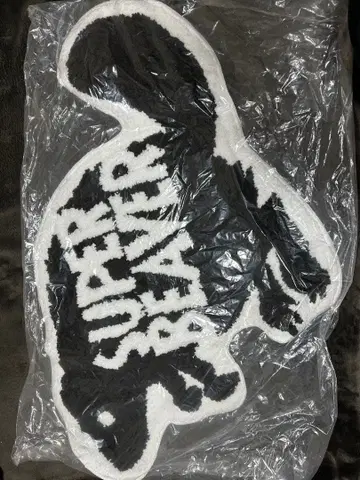 [ 미사용 새상품 ] SUPER BEAVER 로고 러그
