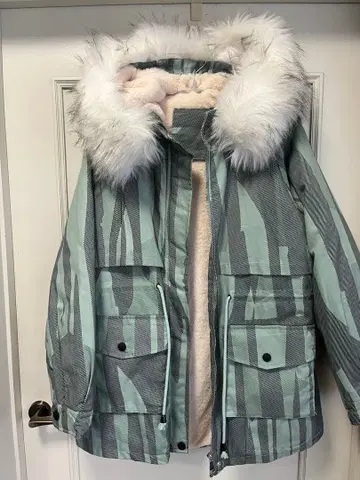 그린 보아 안감 아우터