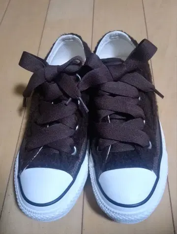 CONVERSE 브라운 스니커즈