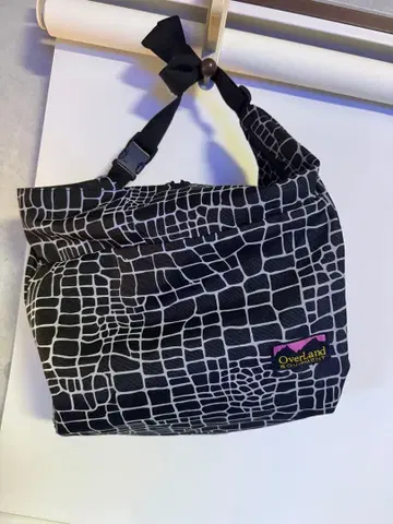 OverLand 버킷 숄더백 스파이더 웹 컨디션 최상