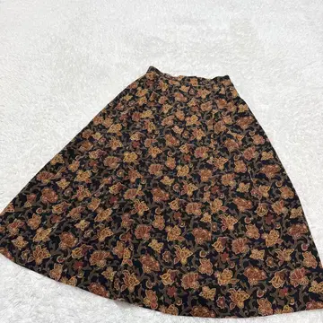 아쿠아 스큐텀 꽃무늬 스커트