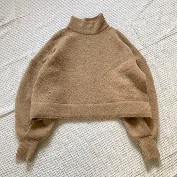 CREDONA 하이넥 모헤어 니트 육중 베이지