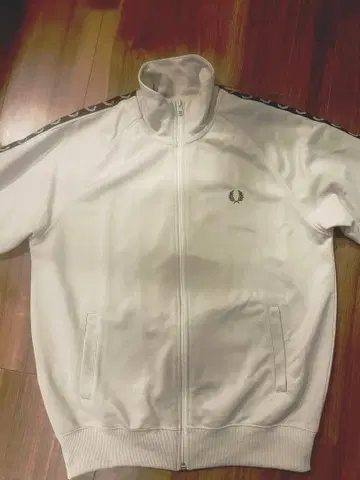 라이트 베이지 집업 저지