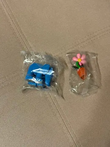 캡슐 토이 파란 동물과 꽃 세트