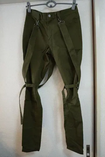 TORNADO MART 슬림핏 본지티 팬츠