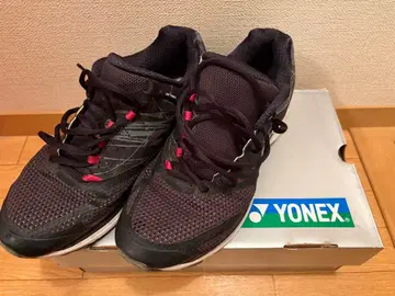 YONEX 세이프런 810