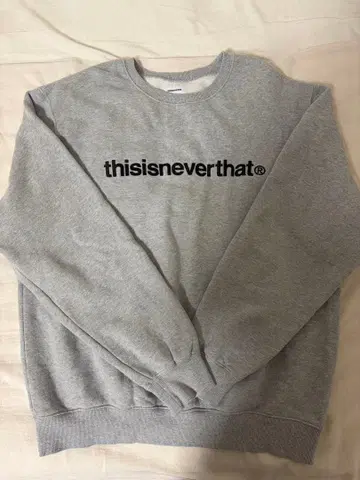 [새상품급] thisisneverthat 그레이 로고 맨투맨