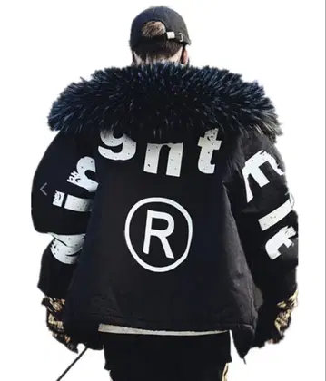 블랙 다운 자켓 후드 부착