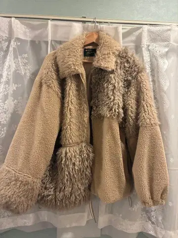 Kastane 베이지 플리스 자켓