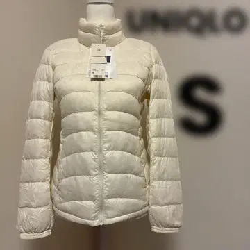 [택 포함 새상품] 유니클로 울트라 라이트 다운 자켓 화이트 S