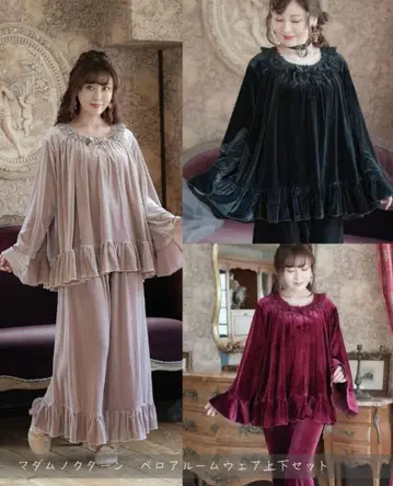 시마무라 x 쿠루미 콜라보 벨로아 룸웨어 상하의 세트 4L 블랙 컬러