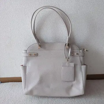 CLATHAS 클레이사스 파르마로사 토트백 핸드백 까멜리아