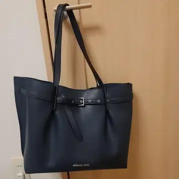 MICHAEL KORS 네이비 토트백