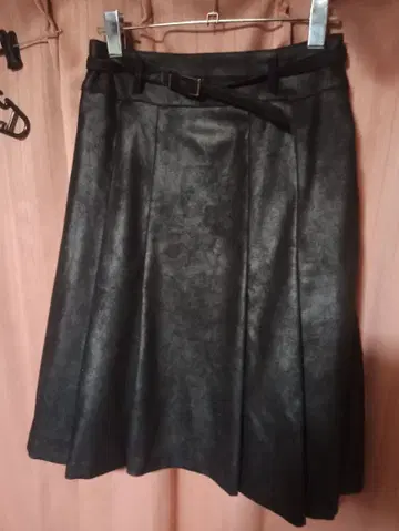 바니스뉴욕 스웨이드 벨로아 느낌 플레어 스커트 벨트 포함