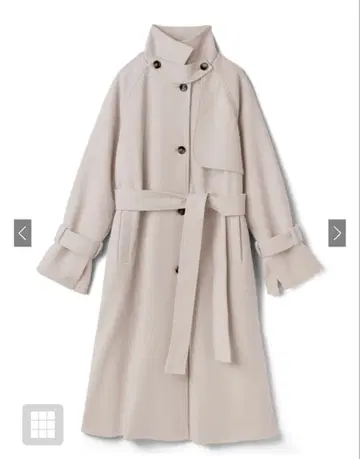 [ 새상품급 ] 아이보리 버튼 달린 롱 코트