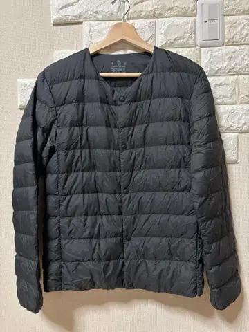 무인양품 노카라 V넥 다운 자켓 다크 그레이 경량 방한