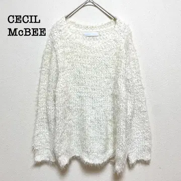 세실 맥비 샤기 니트 화이트 긴팔   여성스러운