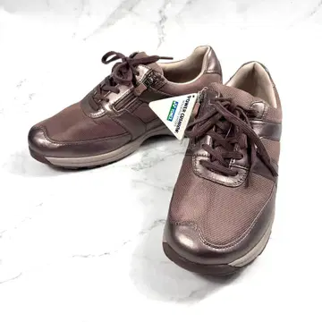 새상품급 YONEX 파워 쿠션 워킹화 24.5 택 포함