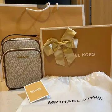 [기프트 정품 새상품] MICHAEL KORS 숄더백 베이지