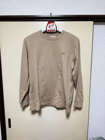 LACOSTE 베이지 긴팔 T셔츠