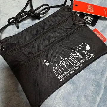 새상품 맨해튼 포티지 PEANUTS 트리플 지퍼 파우치 L 블랙