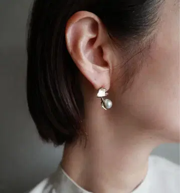 아카리 H 펄 귀걸이