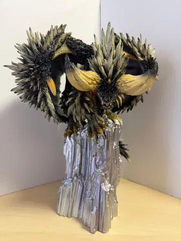 몬스터 헌터 크리에이터즈 모델 멸진룡 네르기간테 복각판