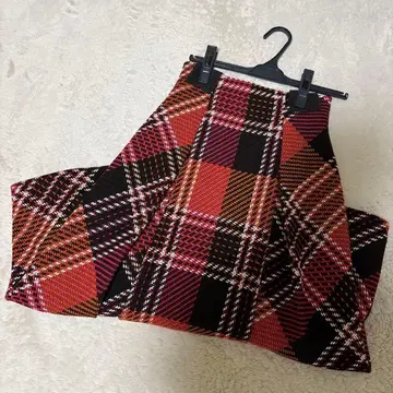 SNIDEL 로빙 체크 롱 스커트 레드 계열