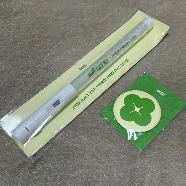 아일릿 임시 응원봉 체리쉬 라이트 스틱 공방 양도