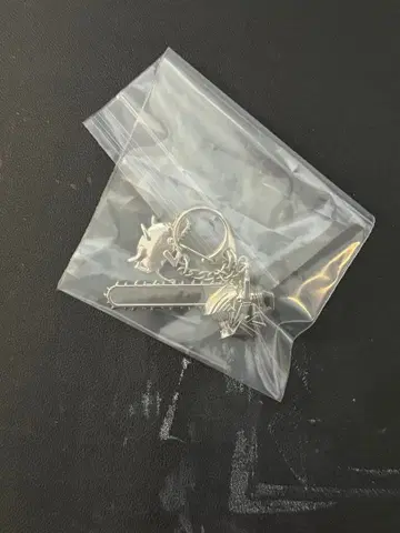 체인소 맨 메탈 키체인 한정품