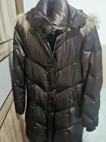 브라운 후드 부착 롱 다운 자켓