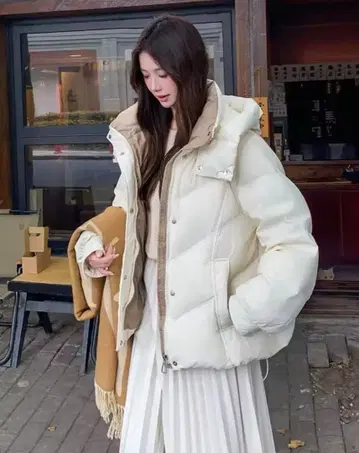 아이보리 후드 부착 자켓