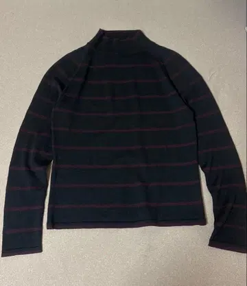 [새상품급] 자유구 울 얇은 소재 스웨터 보틀넥 어른 보더 사이즈 38