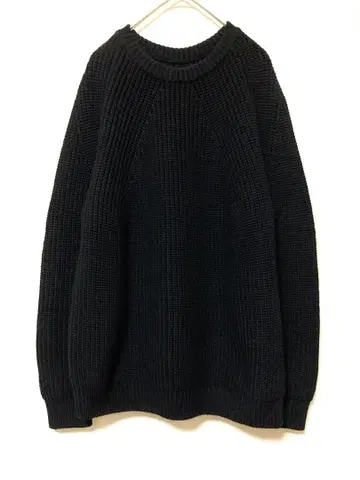 바토너 시그니처 크루넥 울 니트 스웨터 남성용 블랙