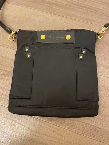 마크제이콥스 나일론 숄더백 새상품