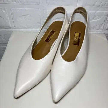 [ 새상품급 ] Le Talon GRISE U컷 슬링백 23cm