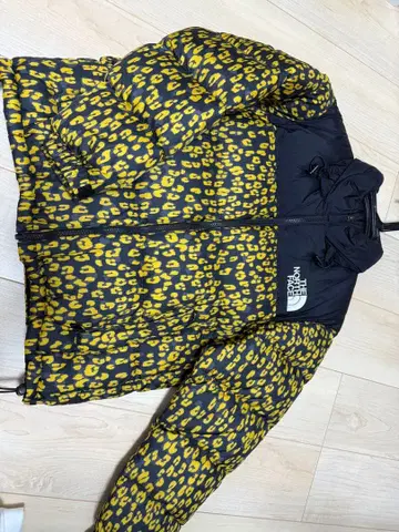 THE NORTH FACE 레오파드 무늬 다운 자켓