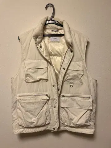 화이트 나일론 베스트 4 포켓