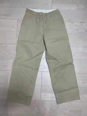 E. Tautz 이토츠 베이지 치노 팬츠